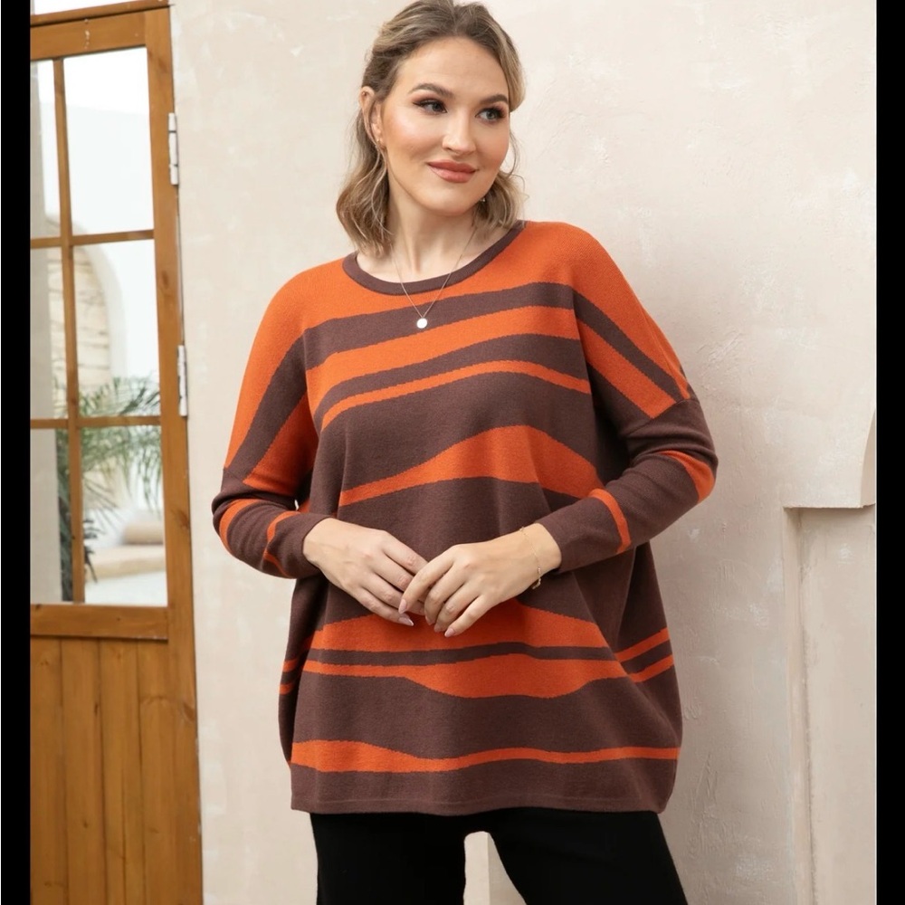 🔥372–NWT Elegant Striped Crew Neck Sweater - Orange and Brown